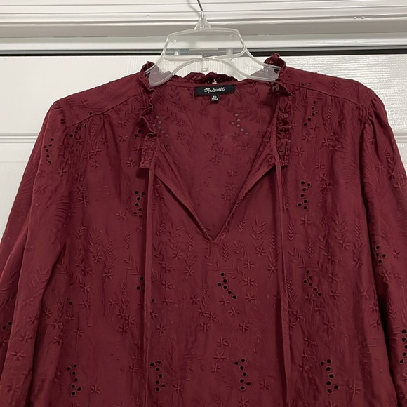 EUC Madewell Maroon Ruffle Puff Sleeve Eyelet Top Blouse Women's Size XL - Picture 2 of 10
